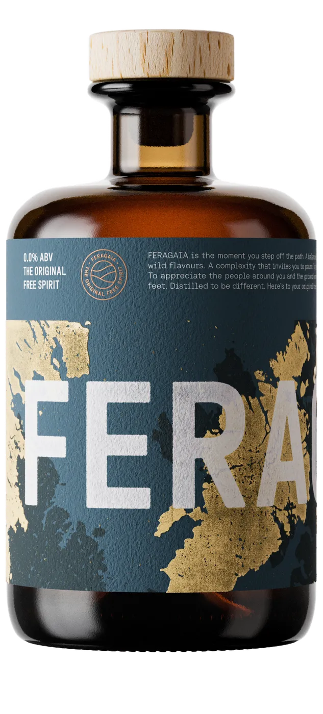 A bottle of Feragaia 0.0% spirit